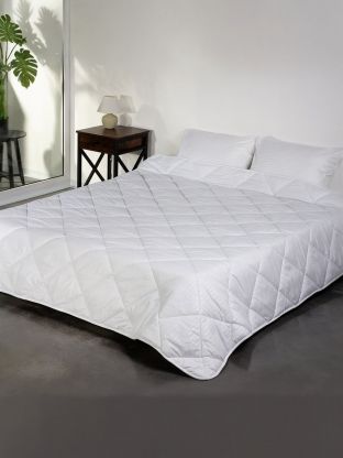 Одеяло 2-спальное, 172х205 см, Файбер, 100% полиэстер, 250 г/м2, всесезонное, чехол 100% полиэстер, кант, Майская ночь