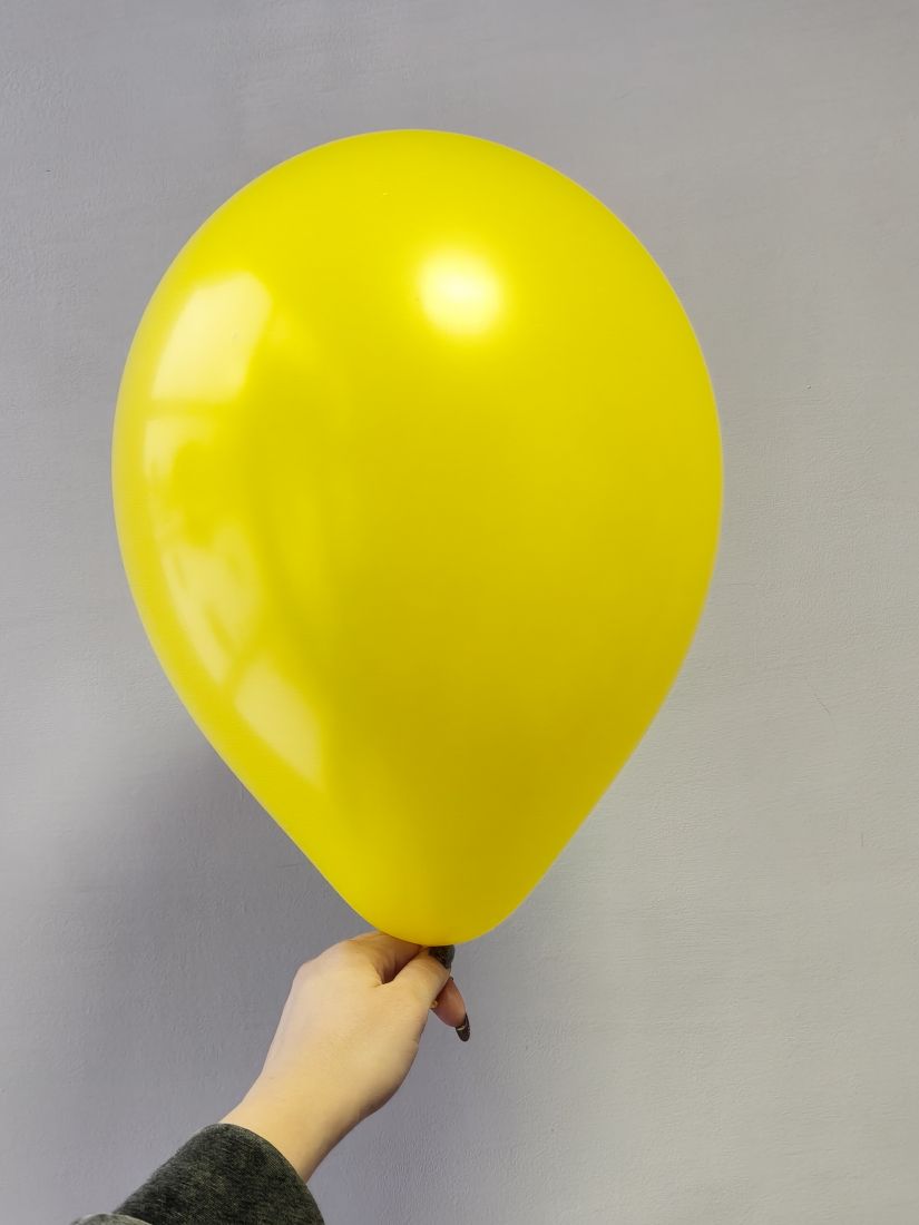 Пастель желтый