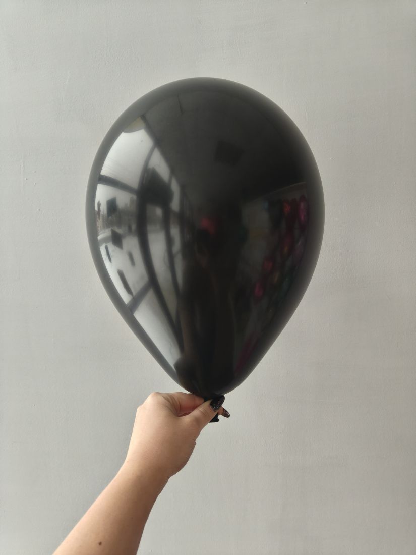 Пастель черный