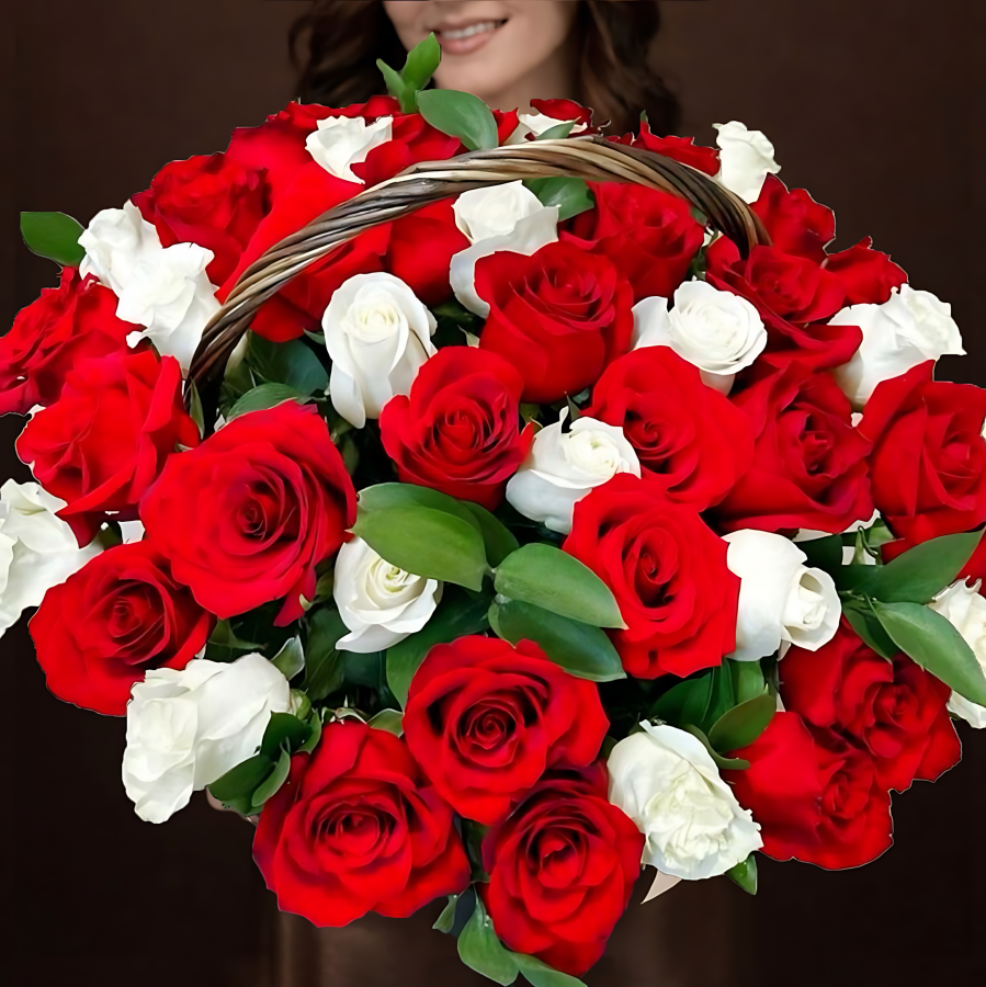 Корзина из 75 роз