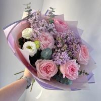 Весенний ароматный букет с зеленью