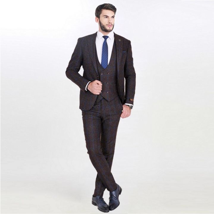 Твидовый костюм на прокат