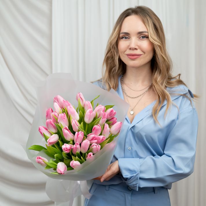 Тюльпаны нежно-розовые от 11 шт