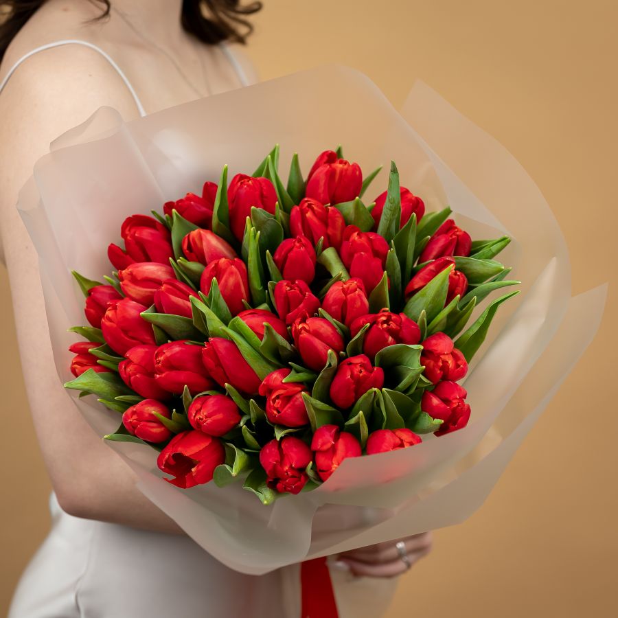 Тюльпаны красные от 25шт.