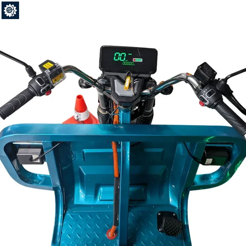 Приборная панель и органы управления