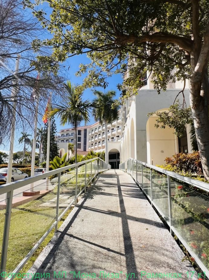 Отель, номер и территория отеля Лас Америкас