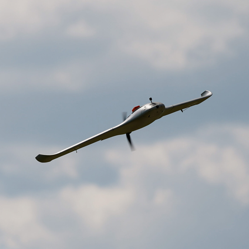 Дрон летающее крыло