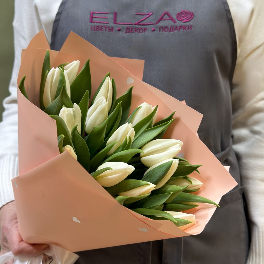 Тюльпаны белые в упаковке (от 11 шт)