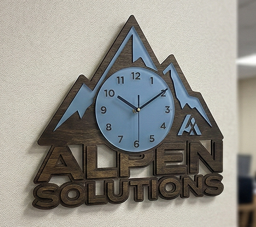 Часы настенные в виде логотипа компании на заказ