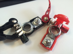 Инспекция Клемм Аккумулятора Для Стабильной Работы Электроники на Автомобиле Варшавское шоссе 170Бс7