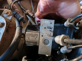 Замена Корпуса Гидроблока Abs на Автомобиле Варшавское шоссе 170Бс7