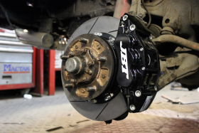 Замена Главного Тормозного Цилиндра Для Бронированных Машин на Автомобиле Варшавское шоссе 170Бс7