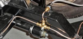Инспекция Трубок В Местах Крепления К Кронштейнам на Автомобиле Варшавское шоссе 170Бс7