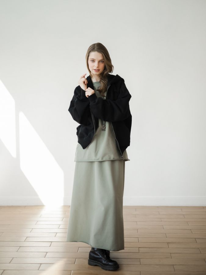 Толстовка на молнии черная