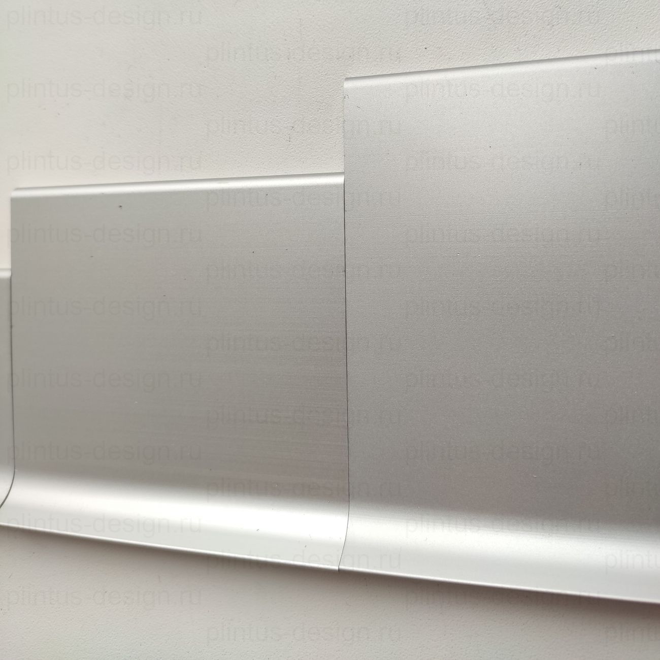 Алюминиевый плинтус ALProfile П-100