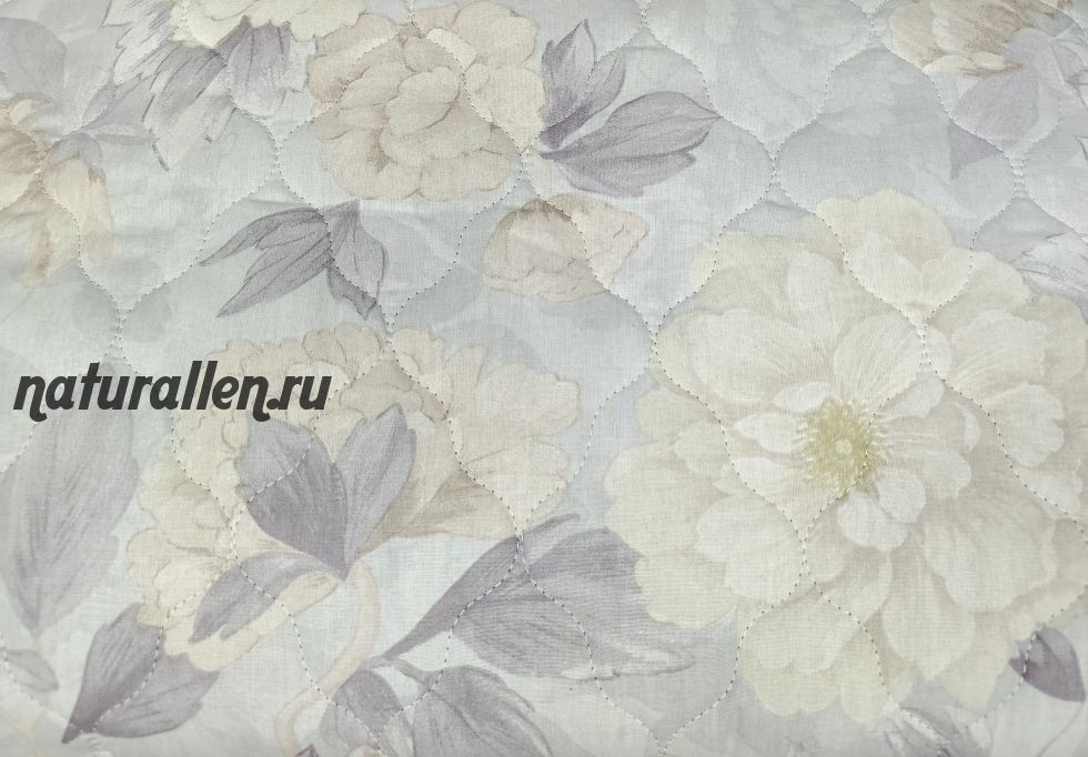 Межсезонное  льняное одеяло "Бежевые пионы"