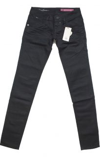 Tommy Hilfiger (CША)