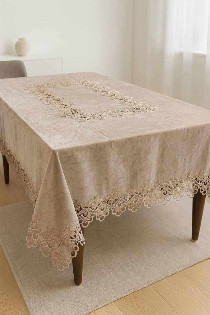 Սփռոց Թավշյա Կենտրոնական Ժանյակով - Velvet Lace Tablecloth