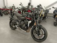 TRIUMPH TRIDENT660