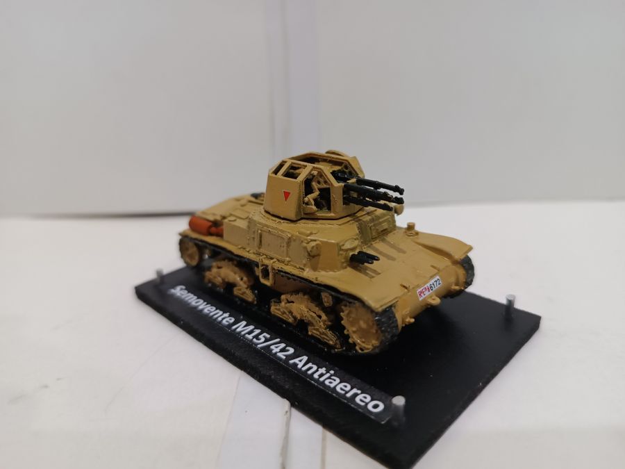 Итальянская противовоздушная САУ  Semovente M15/42 Antiaereo  (1/72)