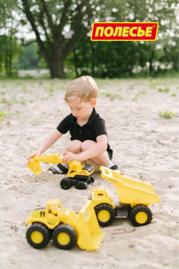 Автомобиль-самосвал "Эксперт" (в сеточке)