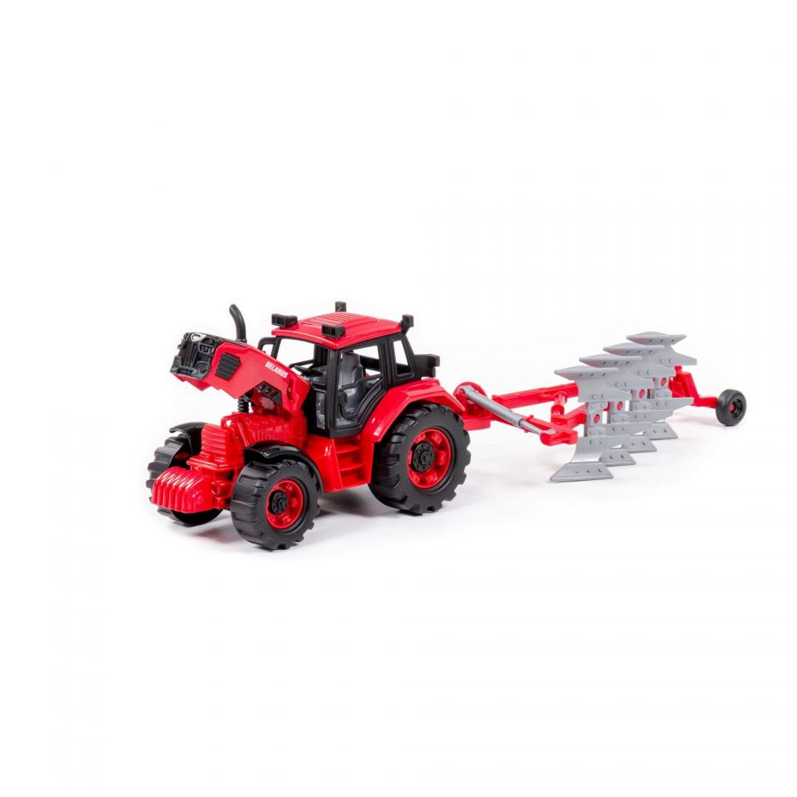 Трактор BELARUS с плугом