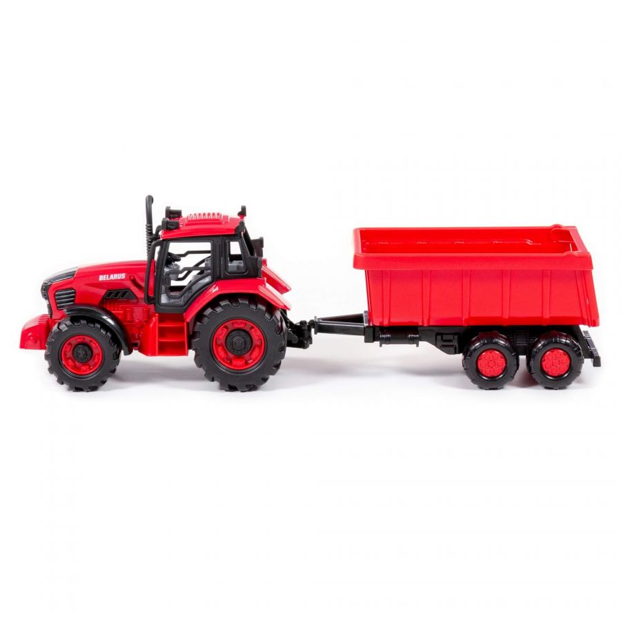 Трактор BELARUS с прицепом