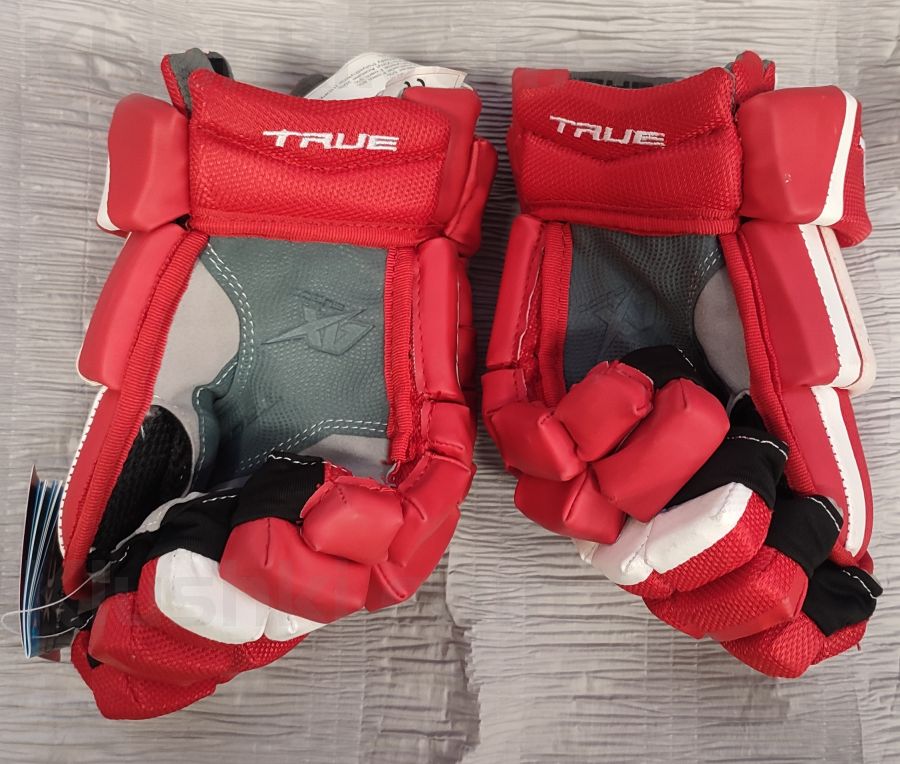 Перчатки юниорские TRUE XC7 (JR)