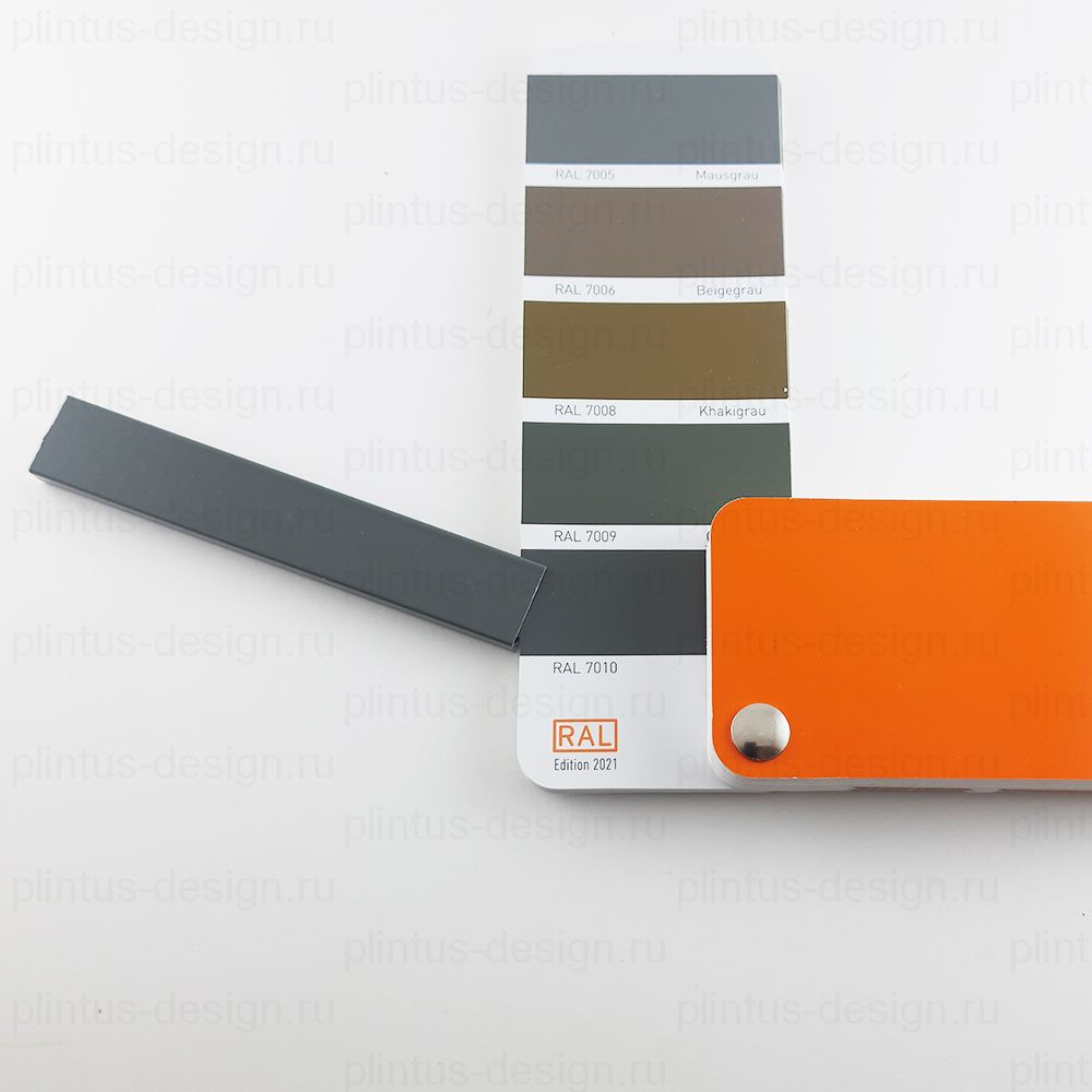 L-образный щелевой плинтус ФЕСО брезентово-серый RAL7010