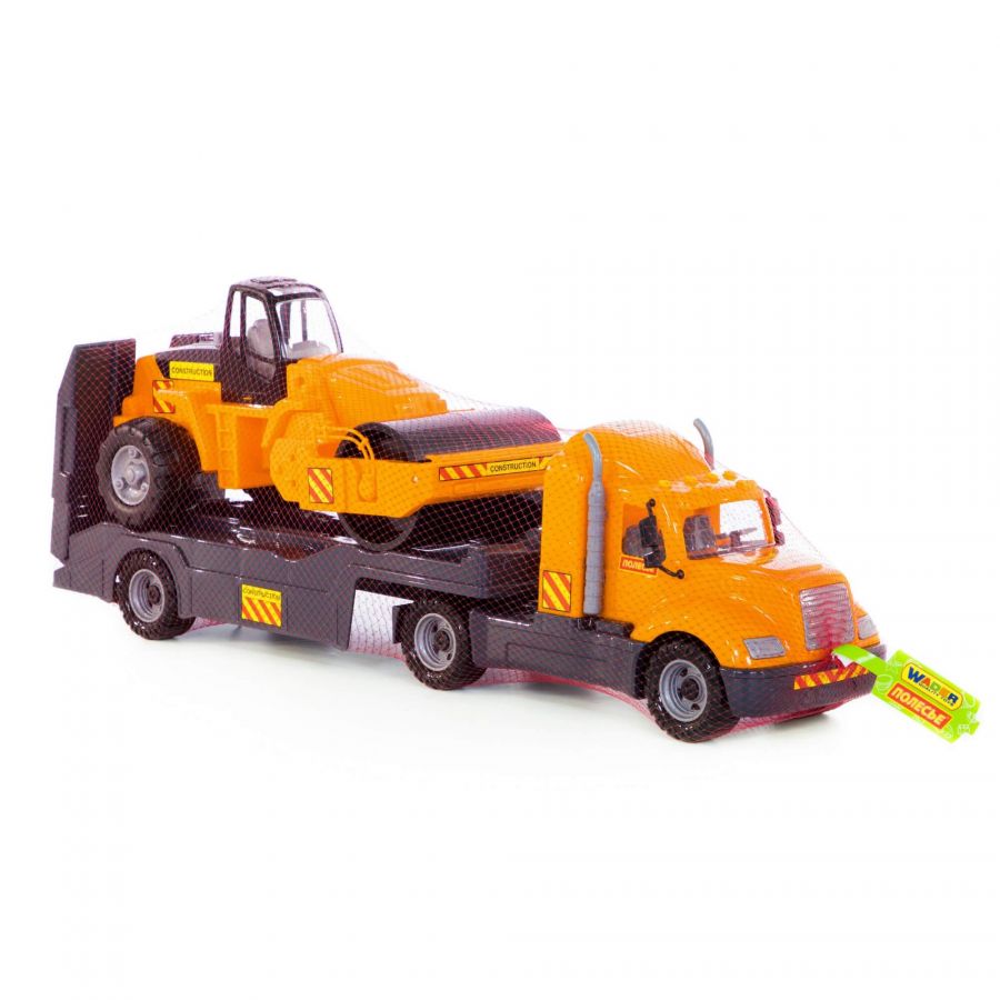 "Майк", автомобиль-трейлер + дорожный каток (в сеточке)