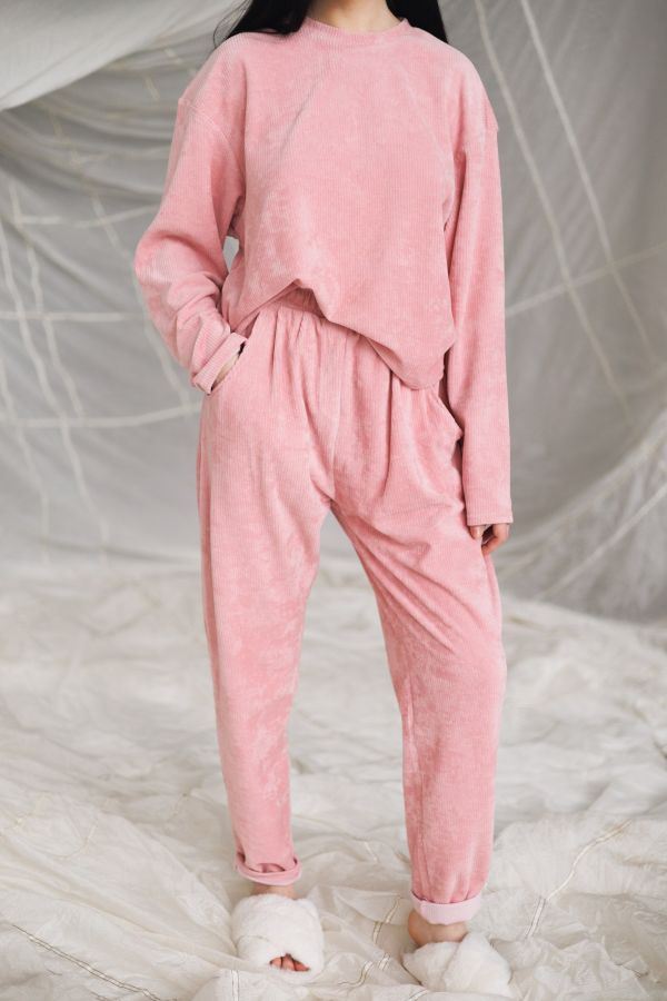 Брюки с защипами из вельвета розовые