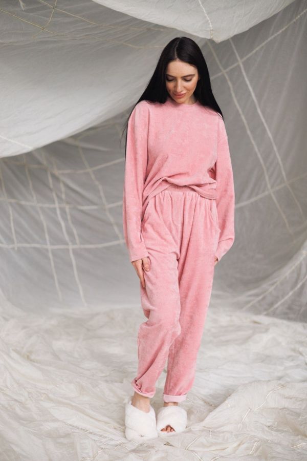 Кофта из вельвета розовая