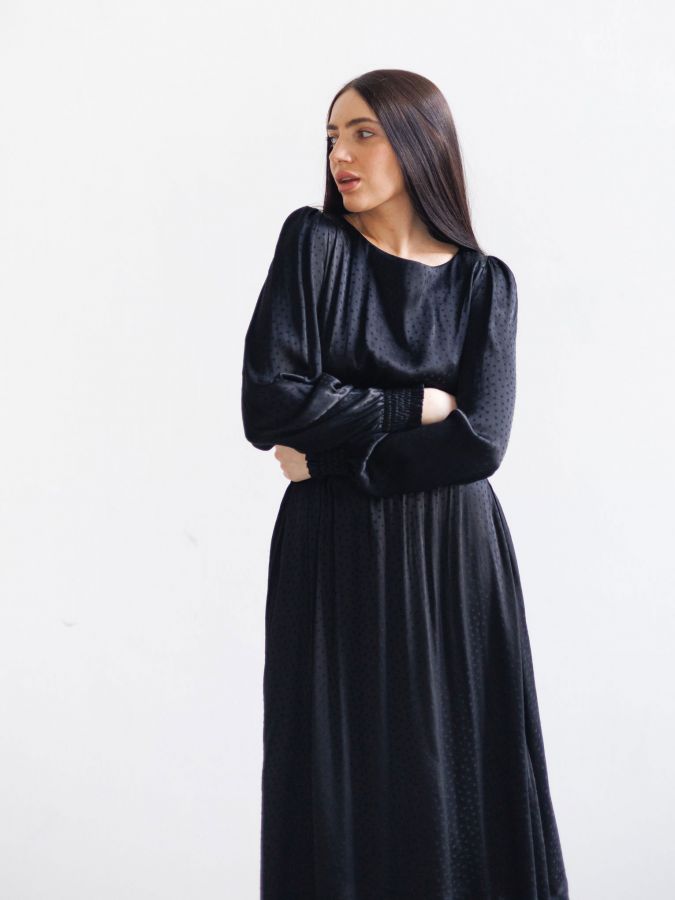 Платье Nero из вискозы черное