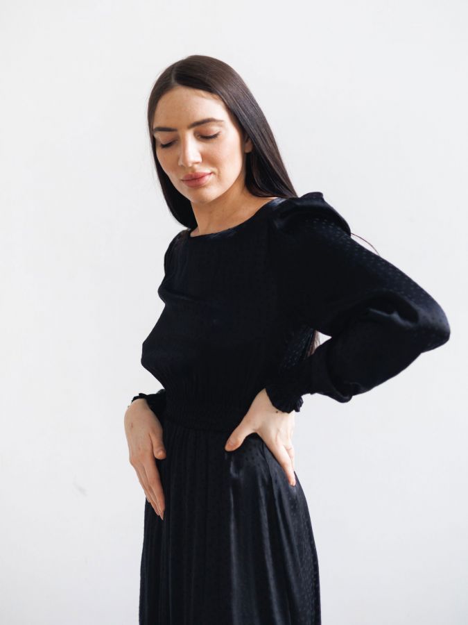 Платье Nero из вискозы черное