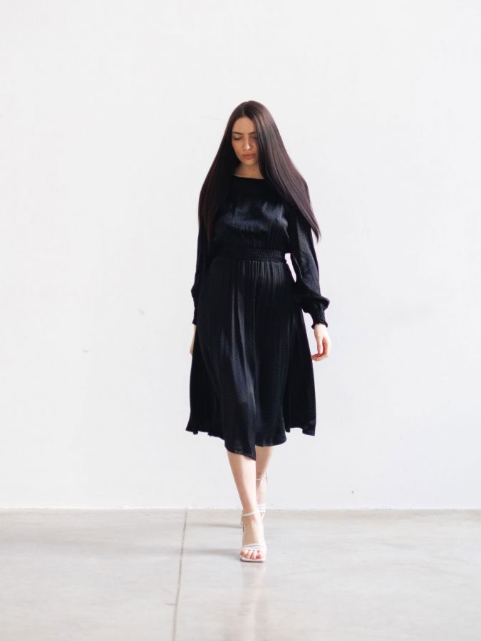 Платье Nero из вискозы черное