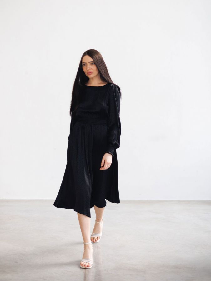 Платье Nero из вискозы черное