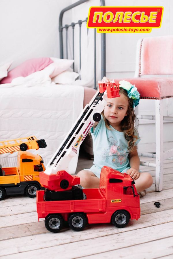 Автомобиль пожарный (в сеточке)