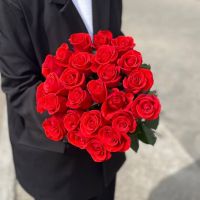 Алые розы Эквадор (от 11 шт)