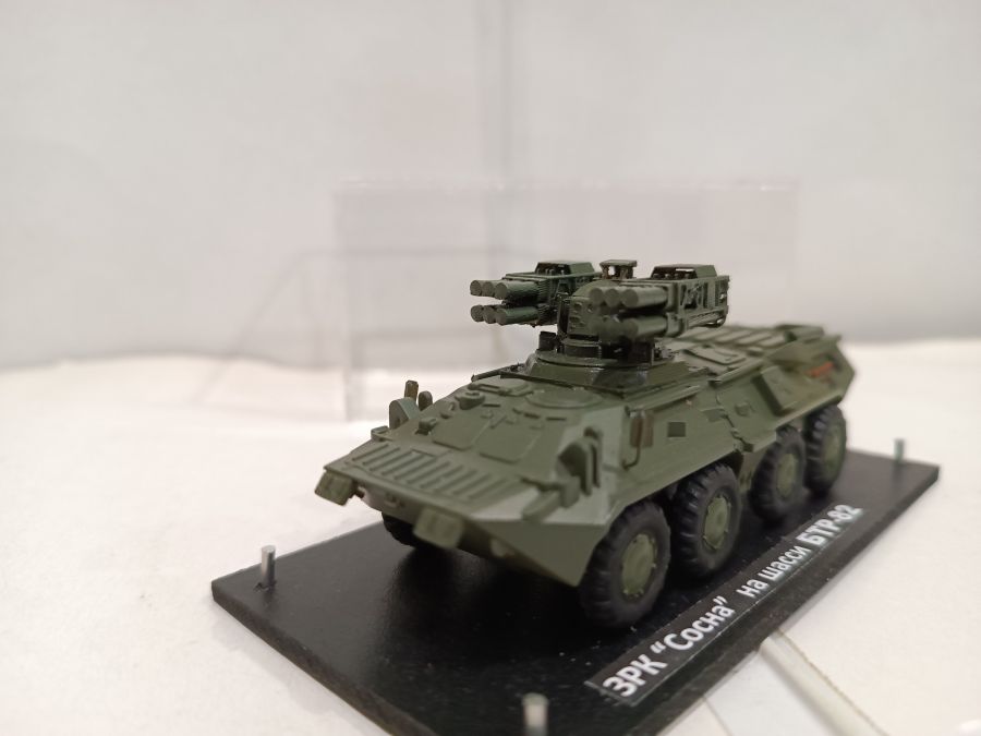 ЗРК "Сосна" на шасси БТР 82  (1/72)