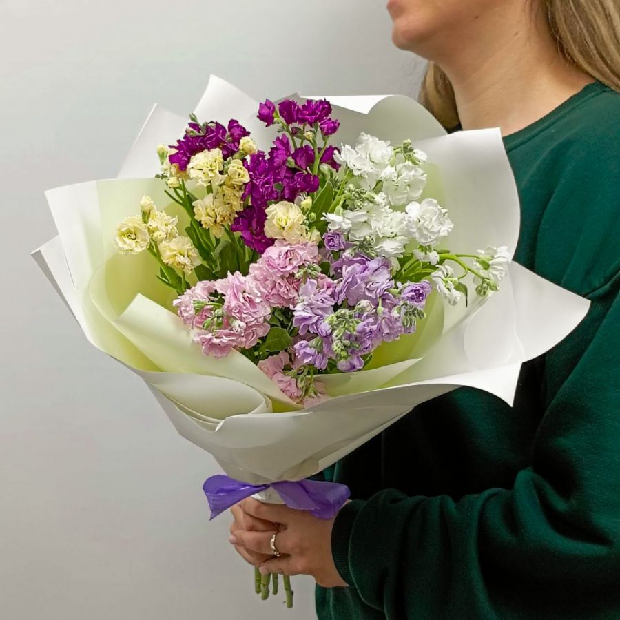 Ароматный букет маттиолы