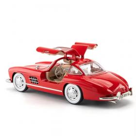 Модель автомобиля металлическая Mercedes Benz 300SL с дымом 1:24 1900-380P