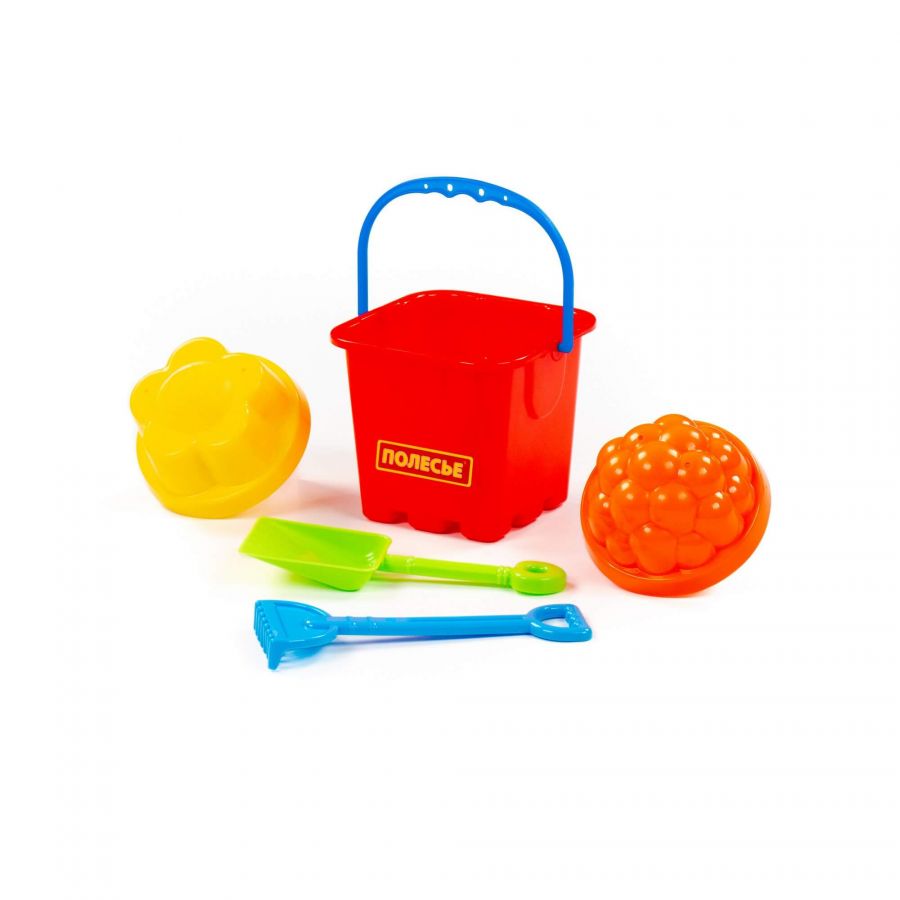 Набор №61: ведро-крепость малое, лопатка малая №3, грабельки малые №3, 2 формочки