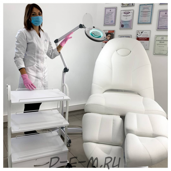 Механическое педикюрно-косметологическое кресло АтисМед "ГРАНД"