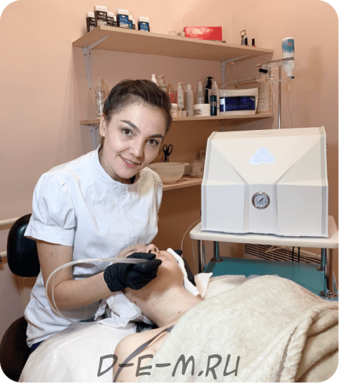 Косметологический аппарат газожидкостного пиллинга АтисМед "PRO Comfort"