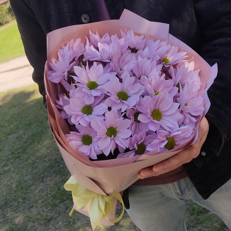 Букет розовых хризантем