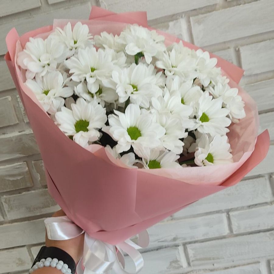 Букет белых хризантем