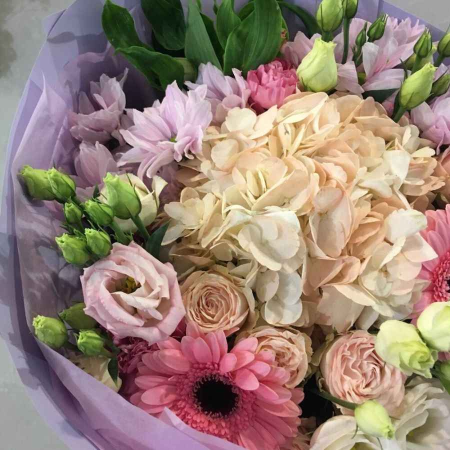 Букет розовый с герберой