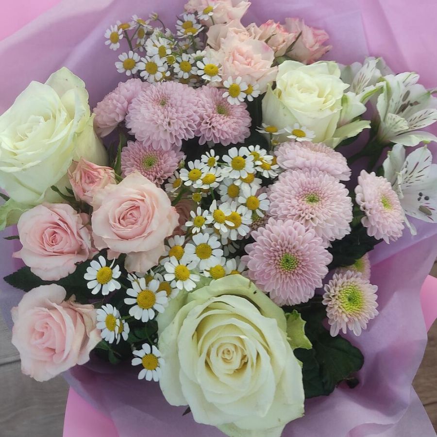 Букет мини с ромашками
