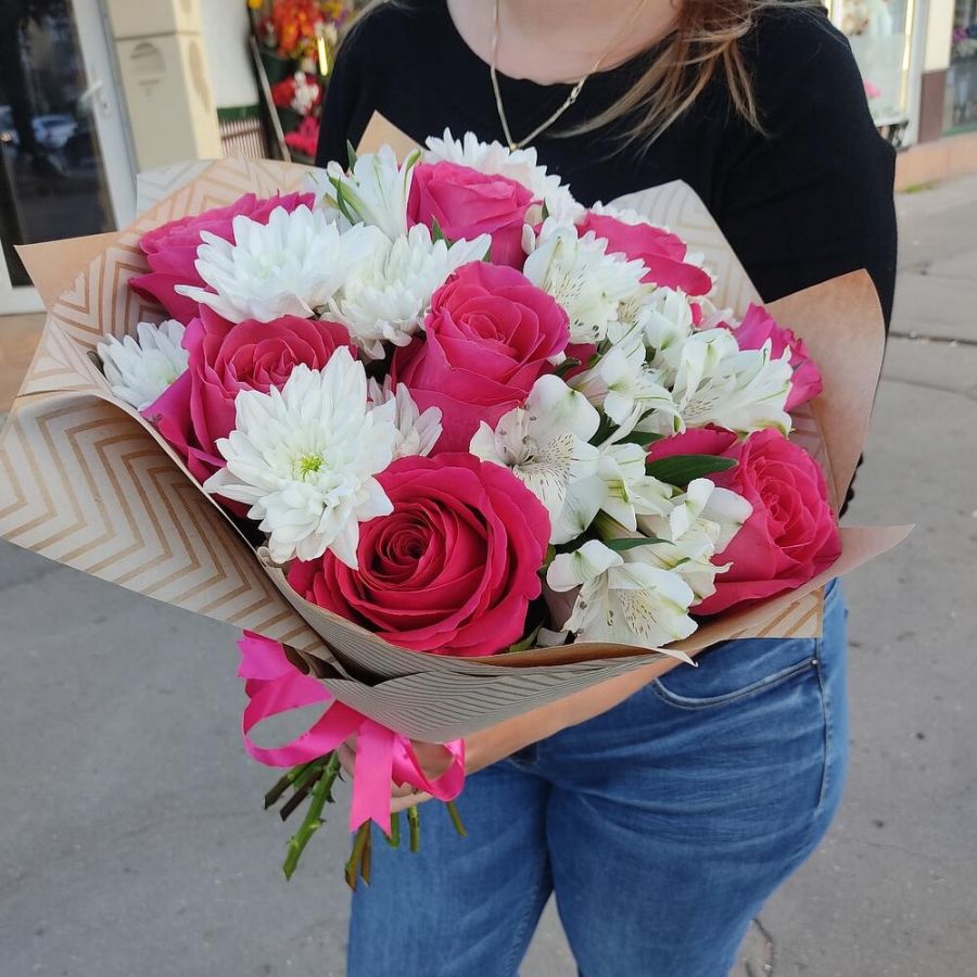 Букет с розами Пинк Флоид