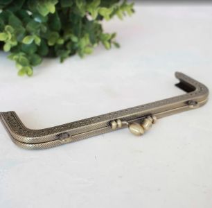 Аксессуар для создания сумочки фермуар - прямоугольный. Длина 18 см